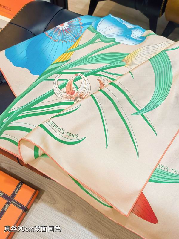Hermes silk Scarf 90X90cm E22 (13)