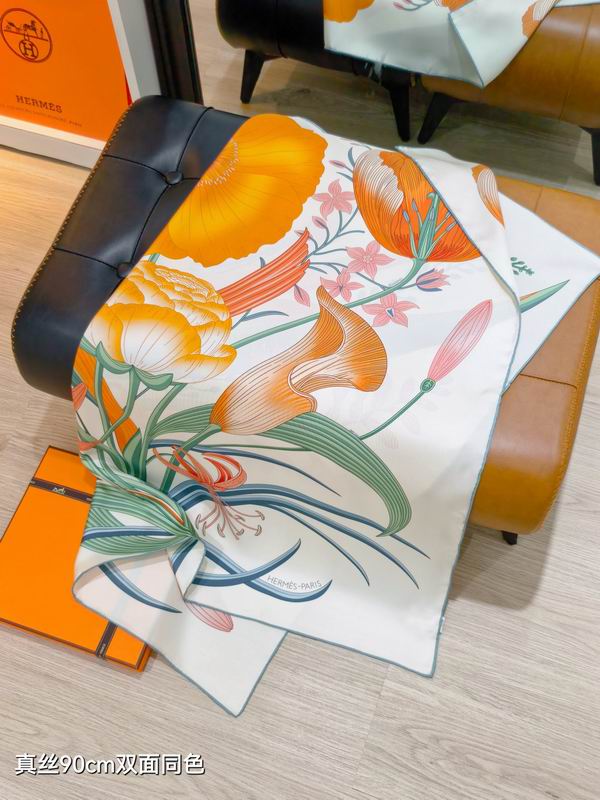 Hermes silk Scarf 90X90cm E22 (34)