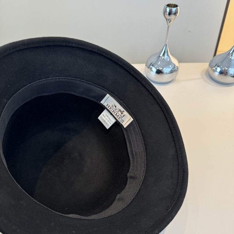 Hermes top hat (236)