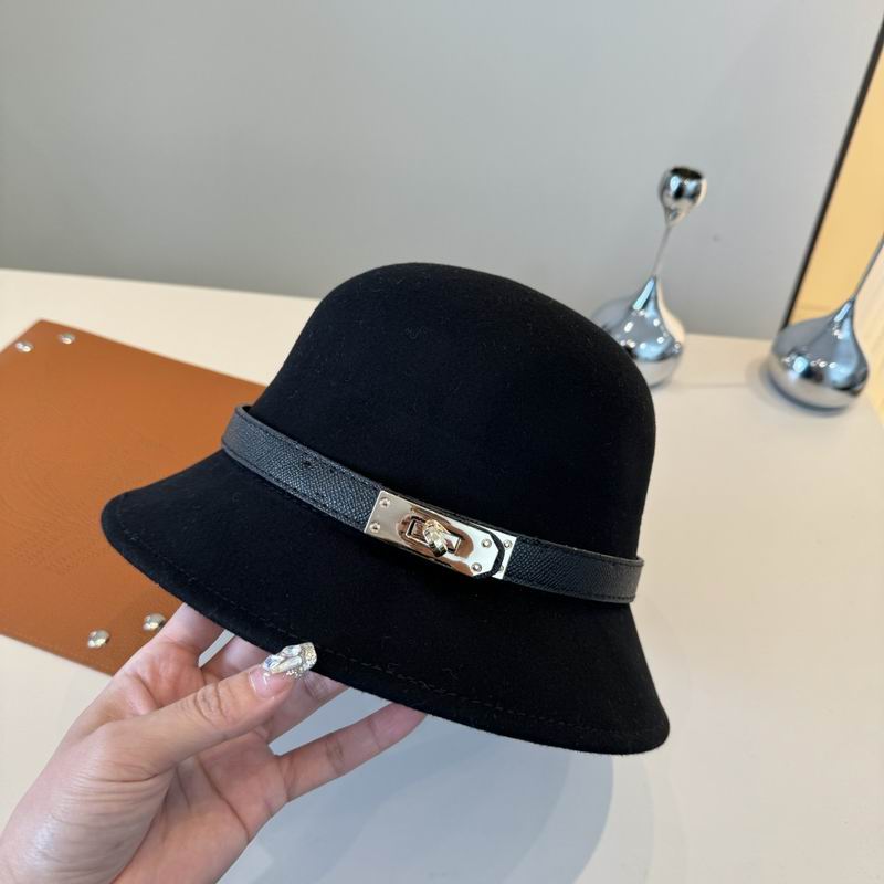 Hermes top hat (240)