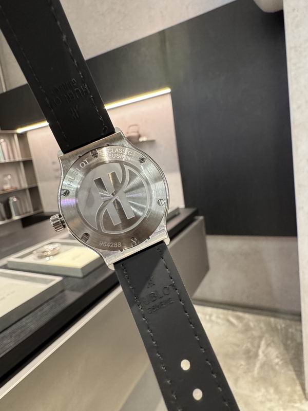 Hublot 29mm 64 (2)