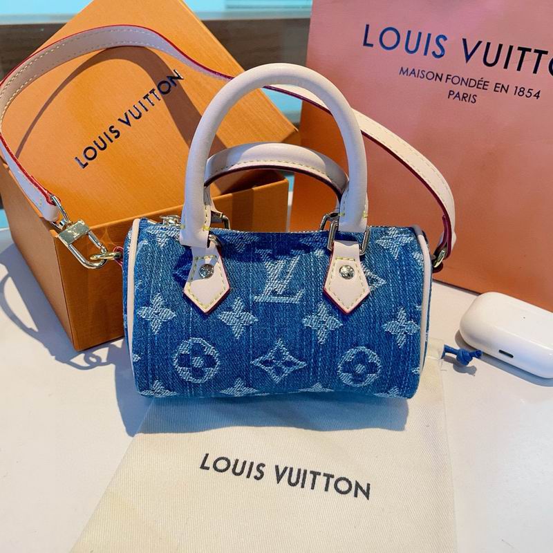 LV AirPods bag 3.5X8cm (7)