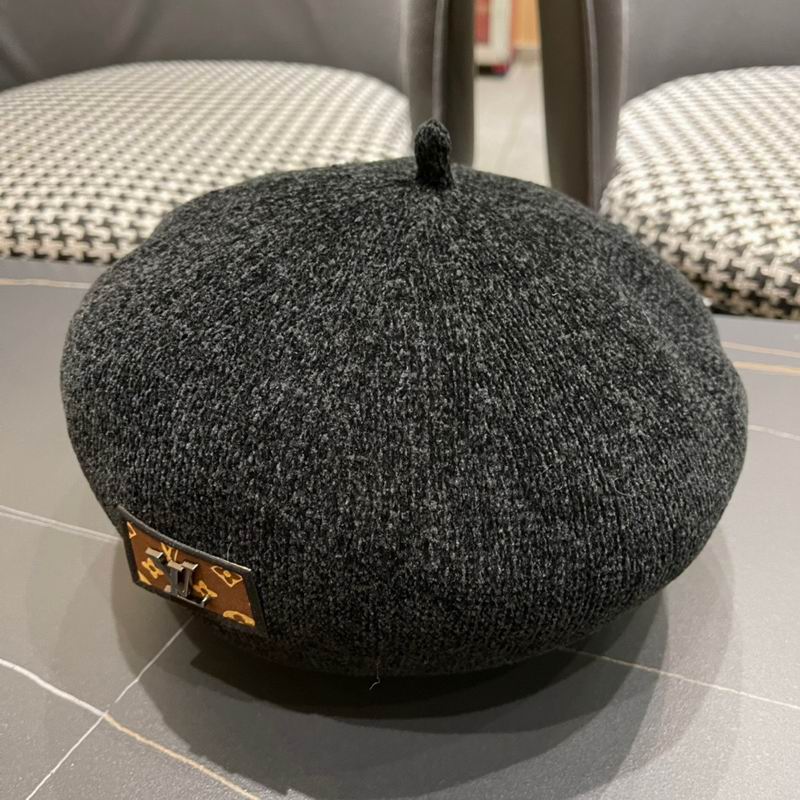 LV Beret (10)