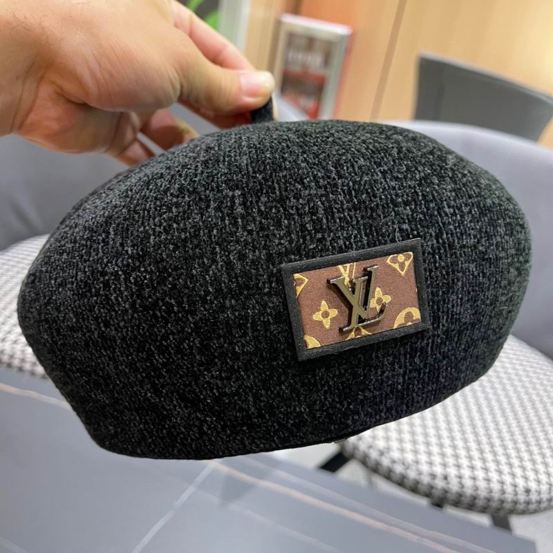 LV Beret (6)