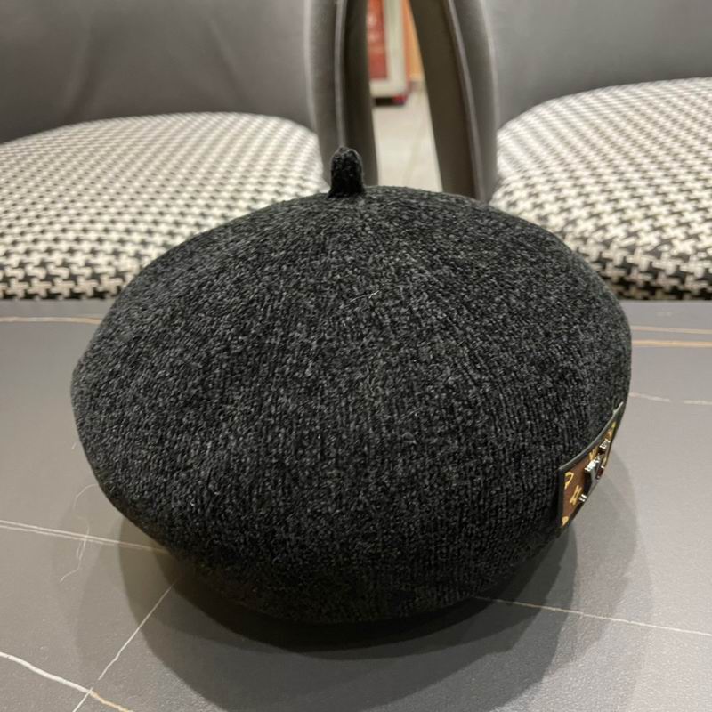 LV Beret (9)