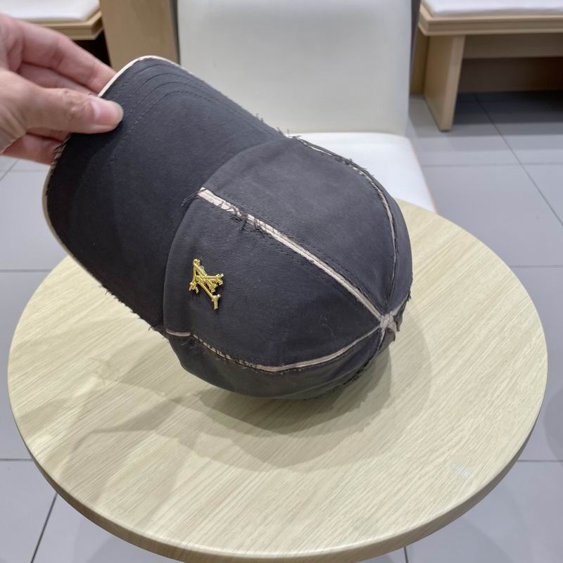 LV Cap (170)