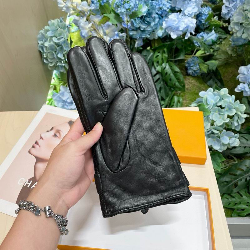 LV Gloves 07 (3)