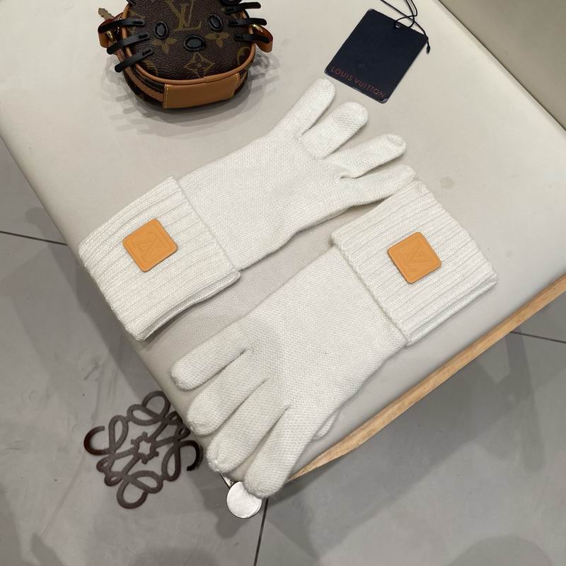 LV Gloves 08 (12)