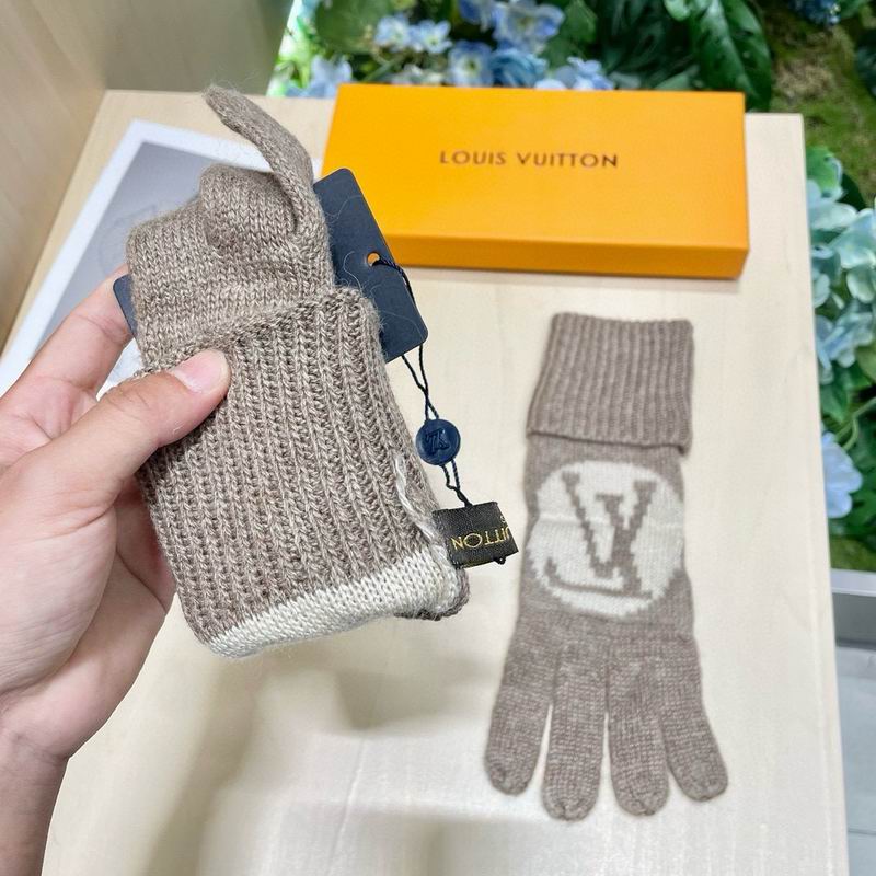 LV Gloves 17 (19)