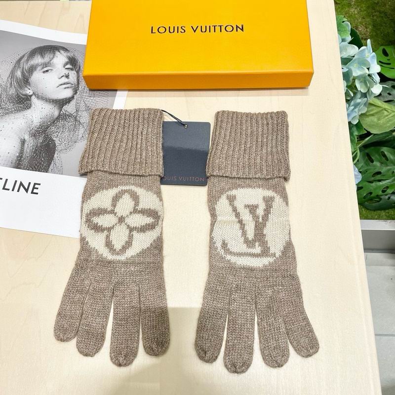 LV Gloves 17 (20)