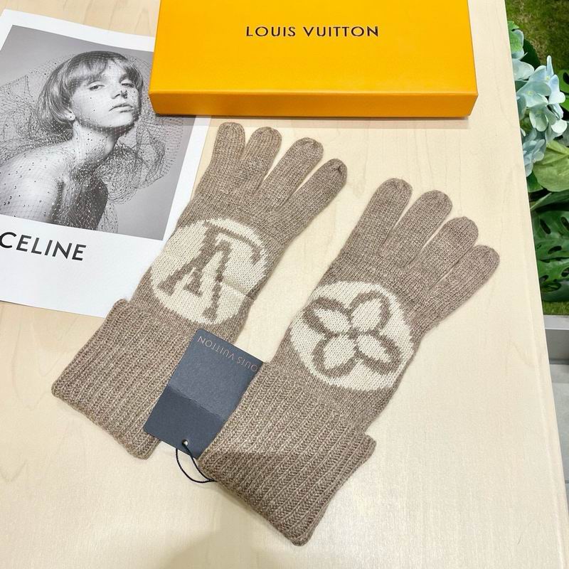 LV Gloves 17 (21)