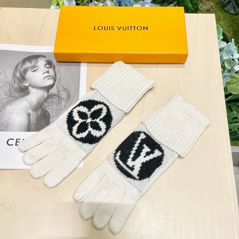 LV Gloves 17 (6)