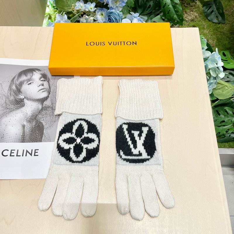 LV Gloves 17 (9)