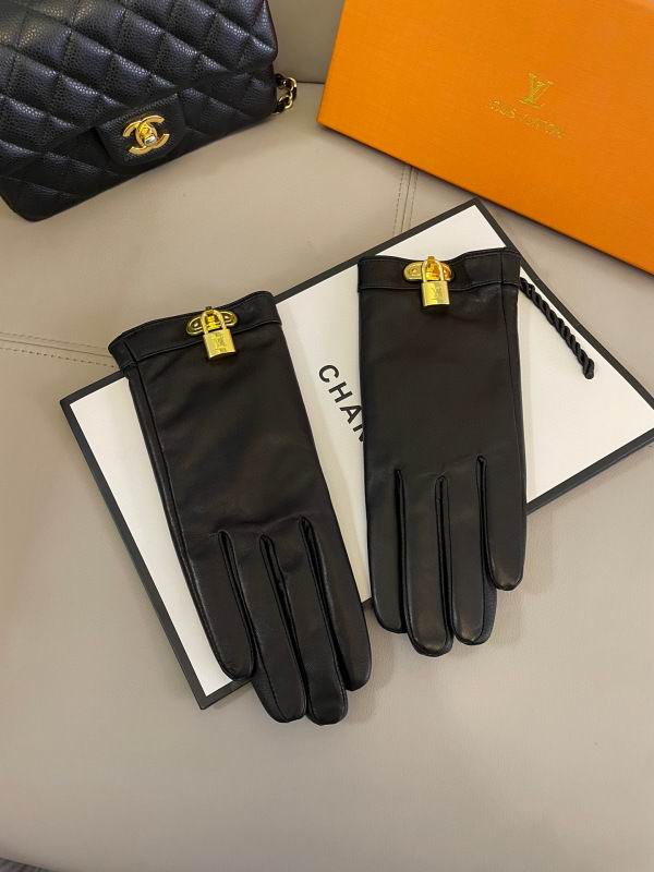 LV Gloves hm (135)
