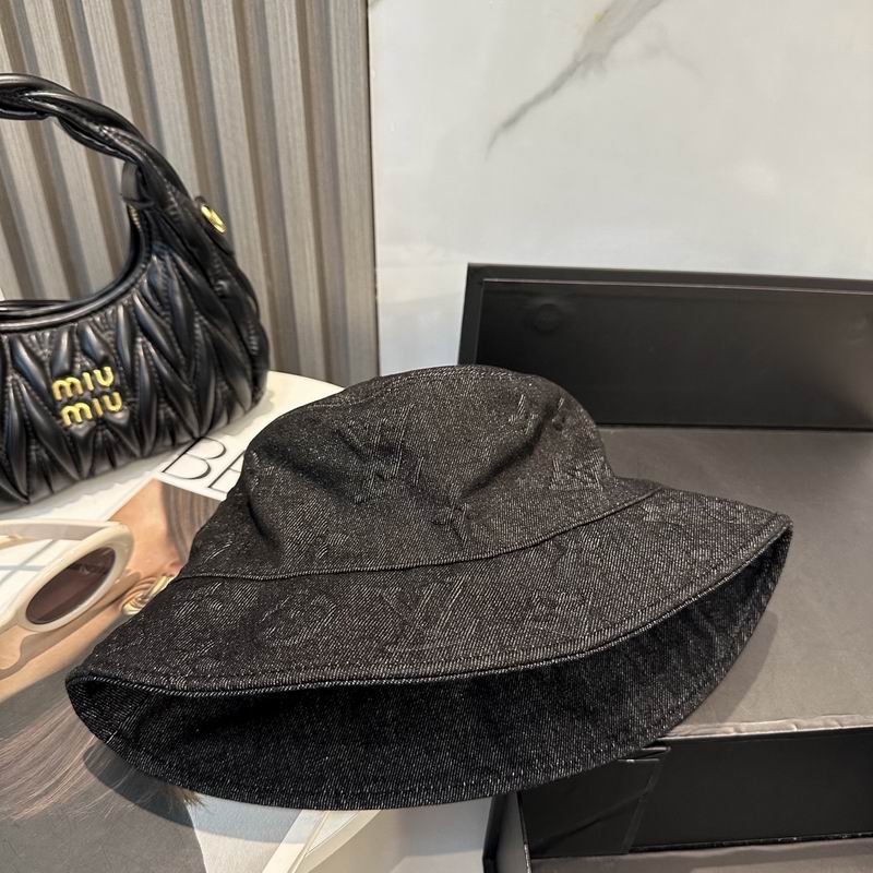 LV Hat (1037)
