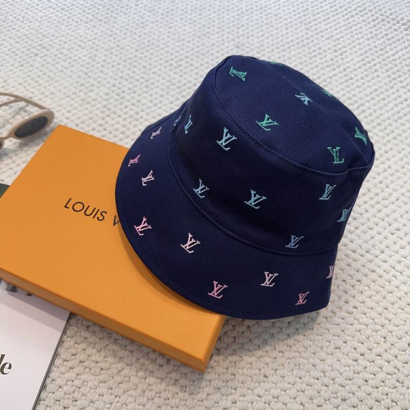 LV Hat (1073)
