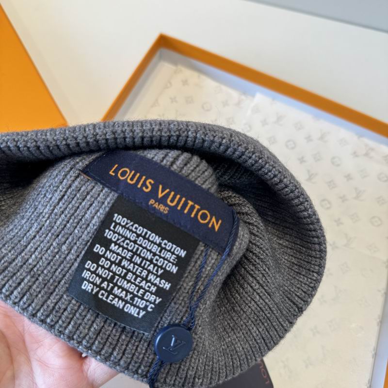 LV Hat (1426)
