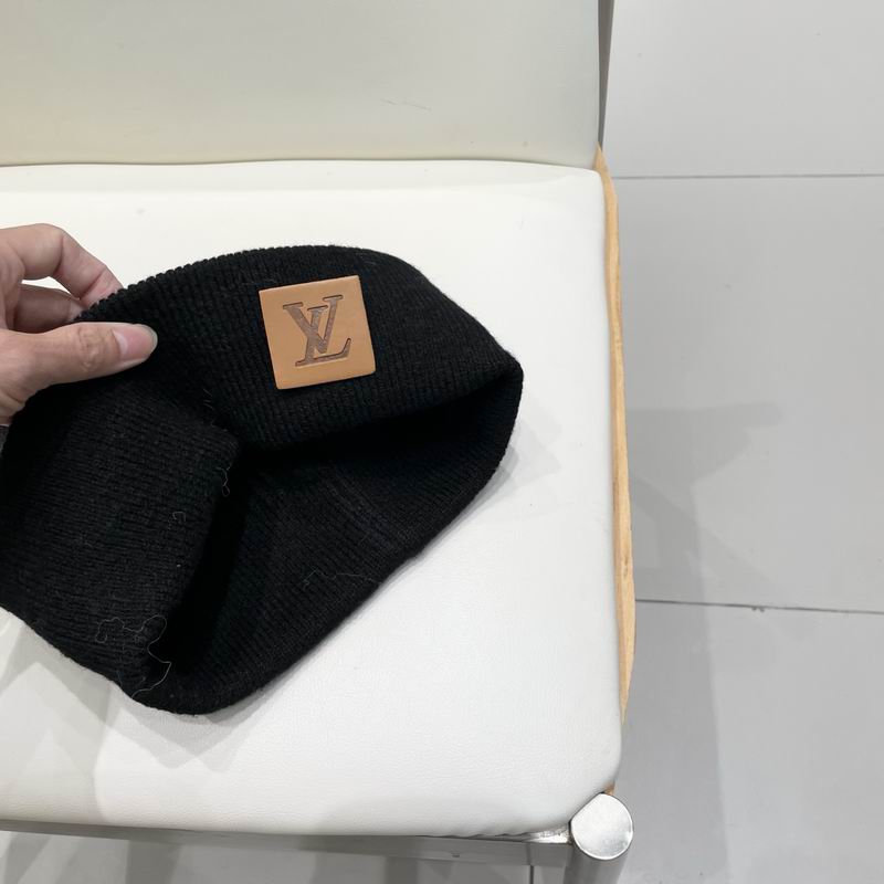 LV Hat (437)