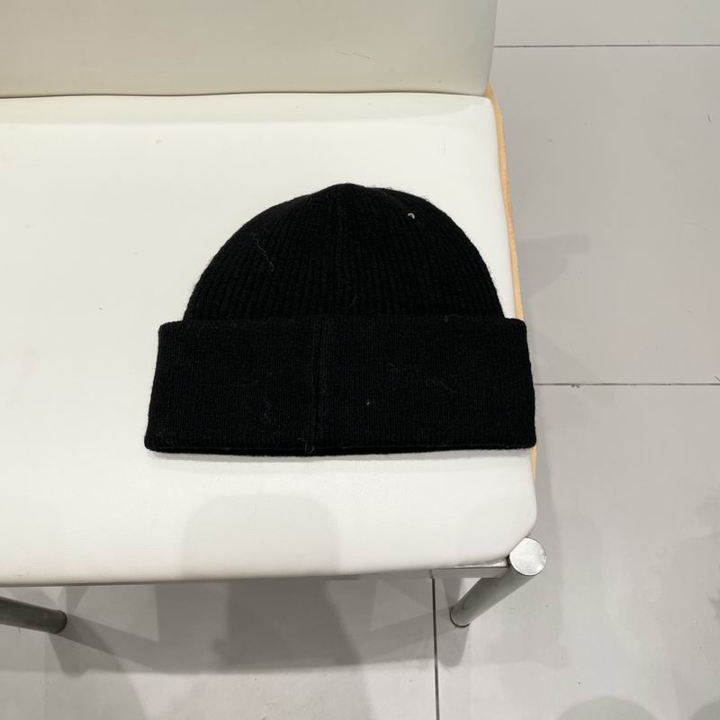 LV Hat (438)