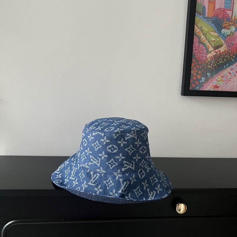 LV Hat (520)