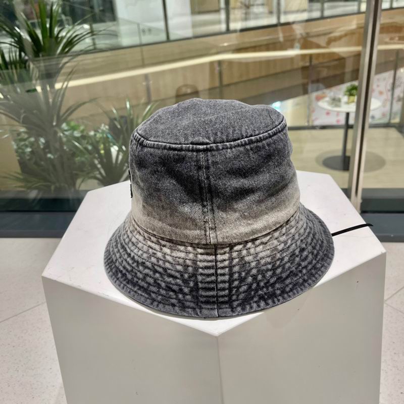 LV Hat (797)