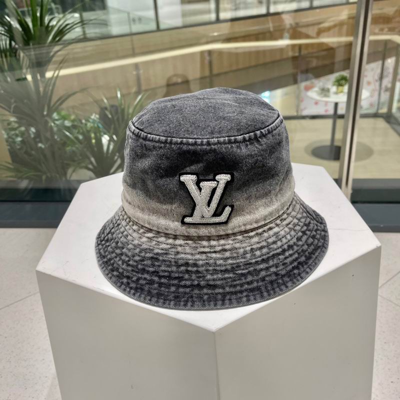 LV Hat (798)