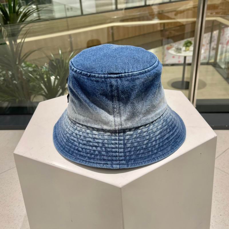 LV Hat (806)