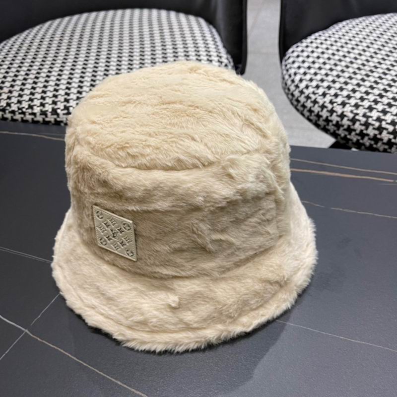 LV Hat (899)