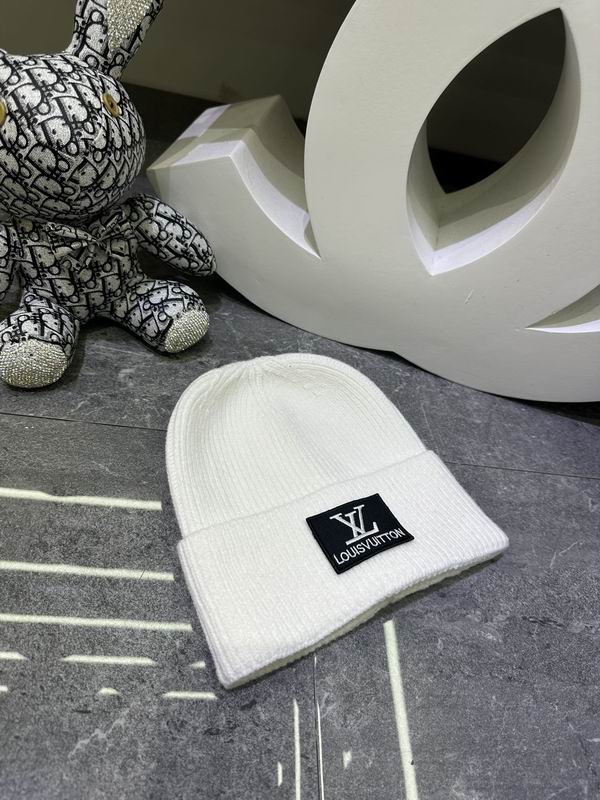 LV Hat dx (1040)