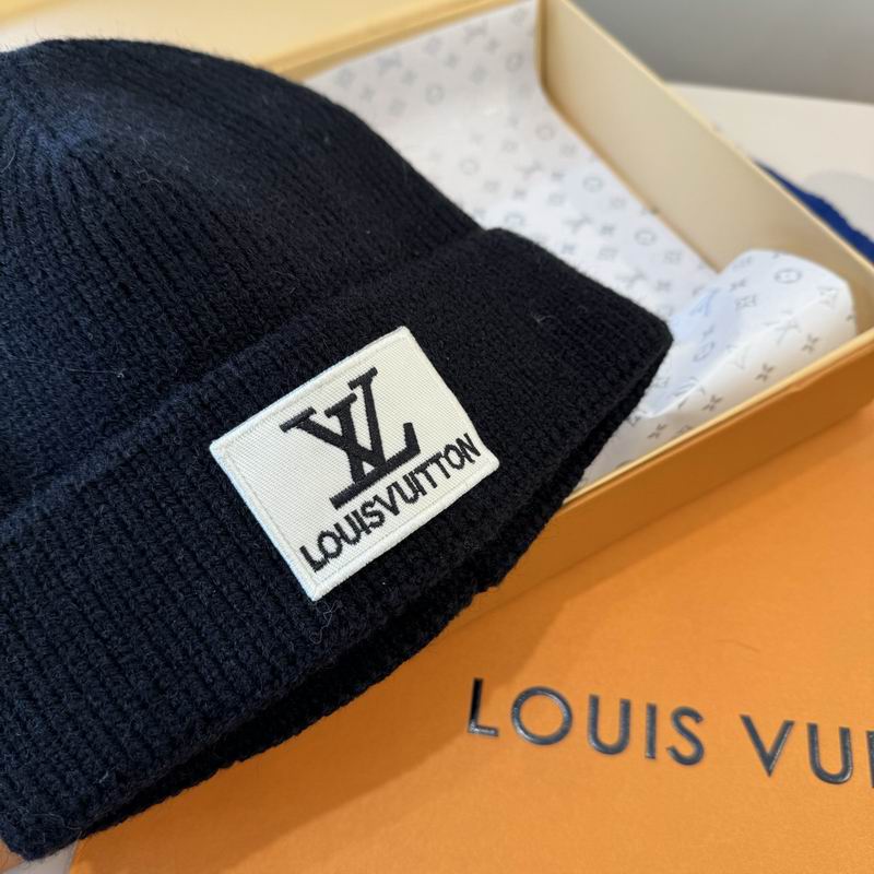 LV Hat dx (108)