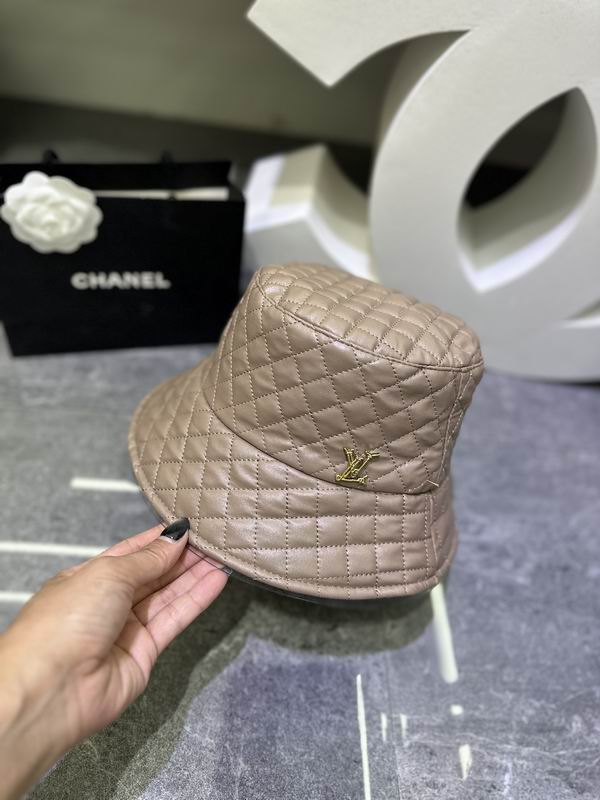 LV Hat dx (223)
