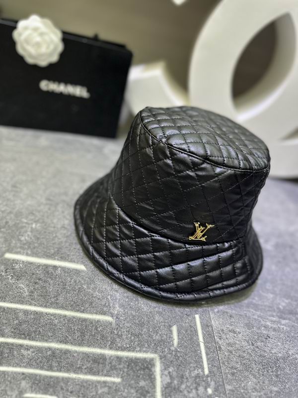 LV Hat dx (227)