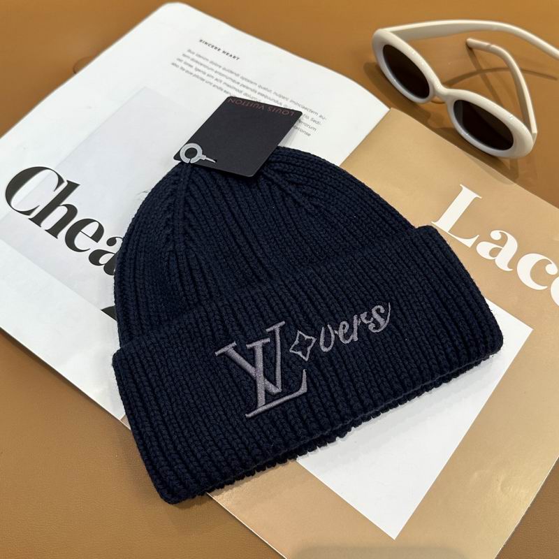 LV Hat dx (518)