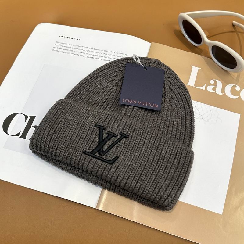 LV Hat dx (565)