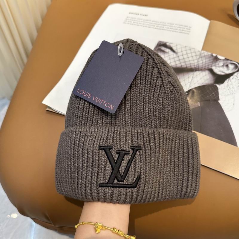 LV Hat dx (569)