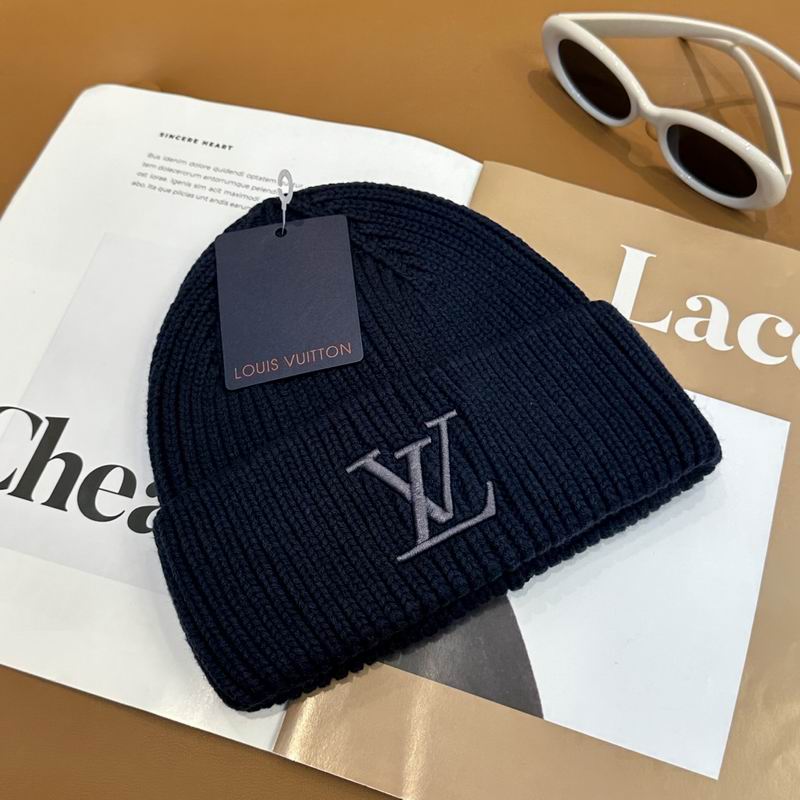 LV Hat dx (573)