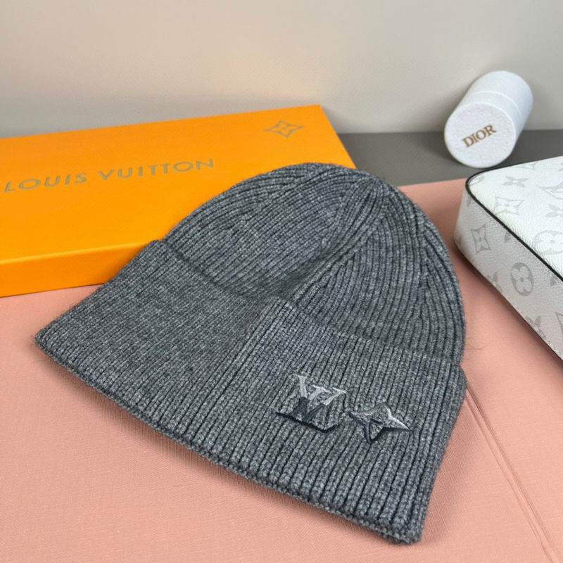 LV Hat dx (826)