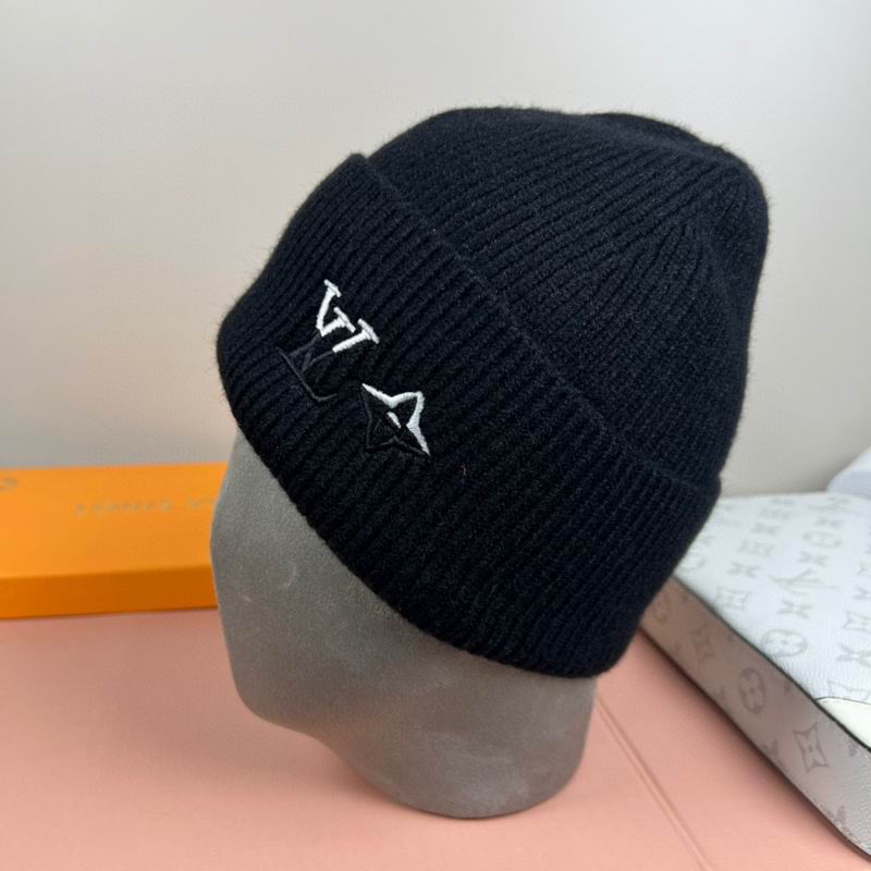LV Hat dx (829)
