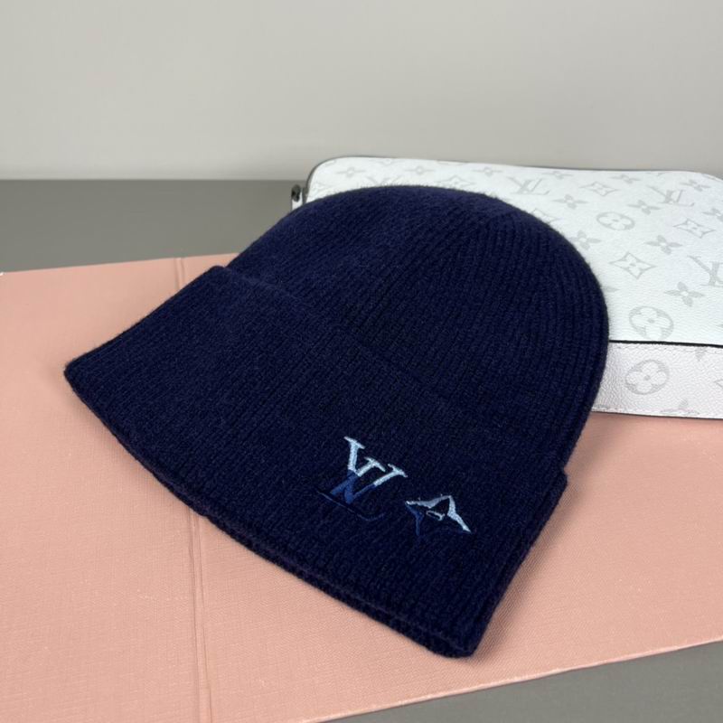 LV Hat dx (833)