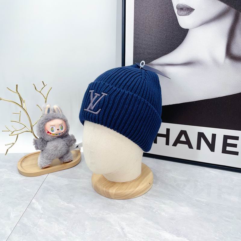 LV Hat dx (882)