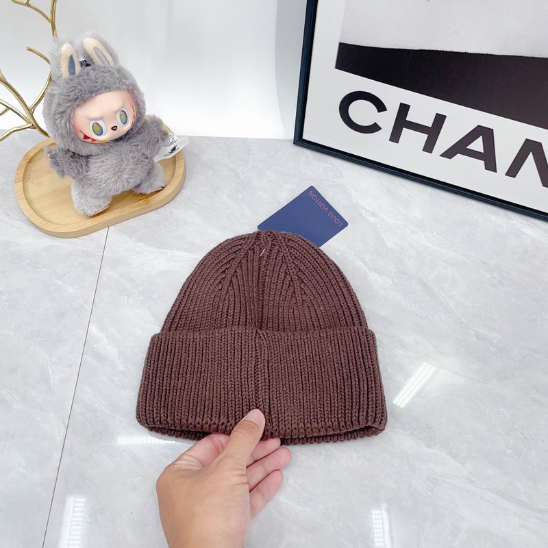 LV Hat dx (895)