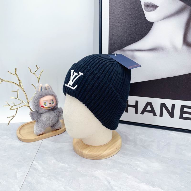 LV Hat dx (909)