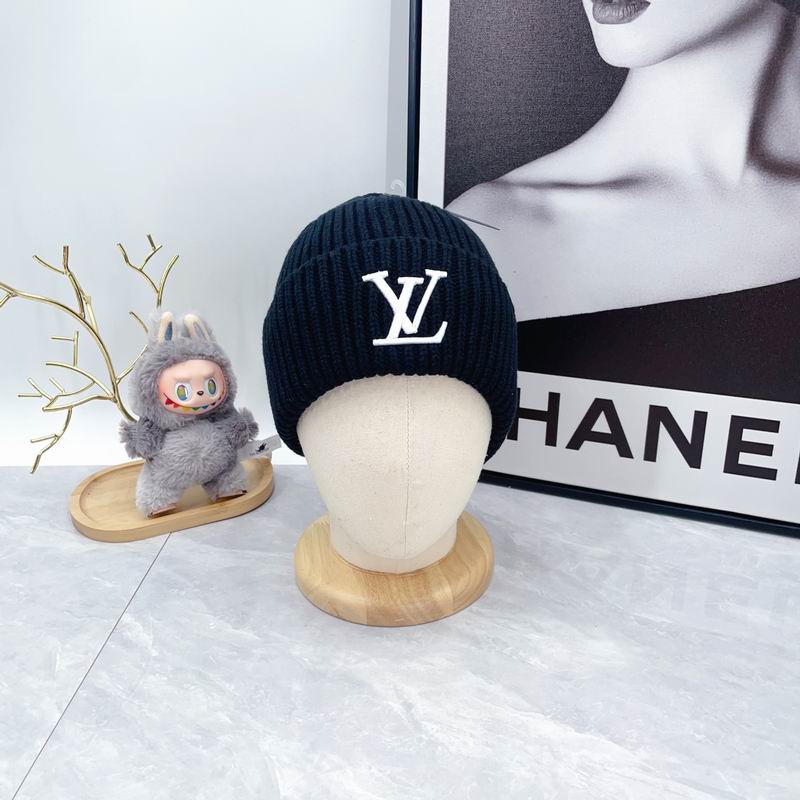 LV Hat dx (910)