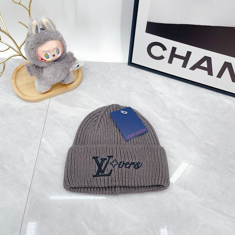 LV Hat dx (953)