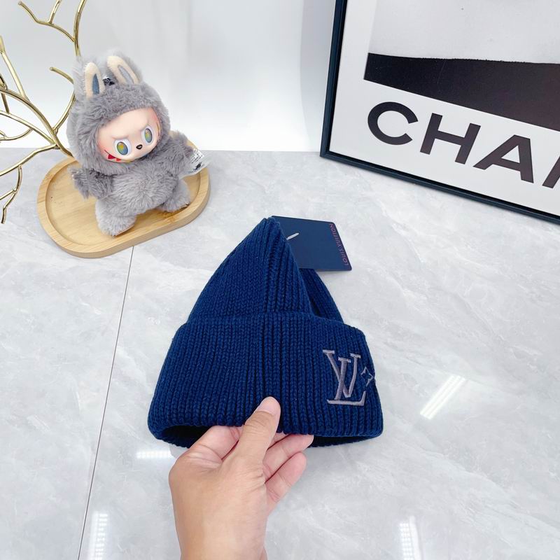 LV Hat dx (978)