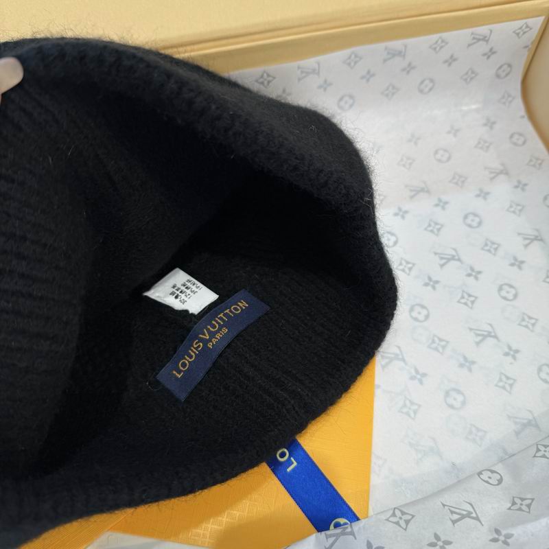 LV Hat dx (98)