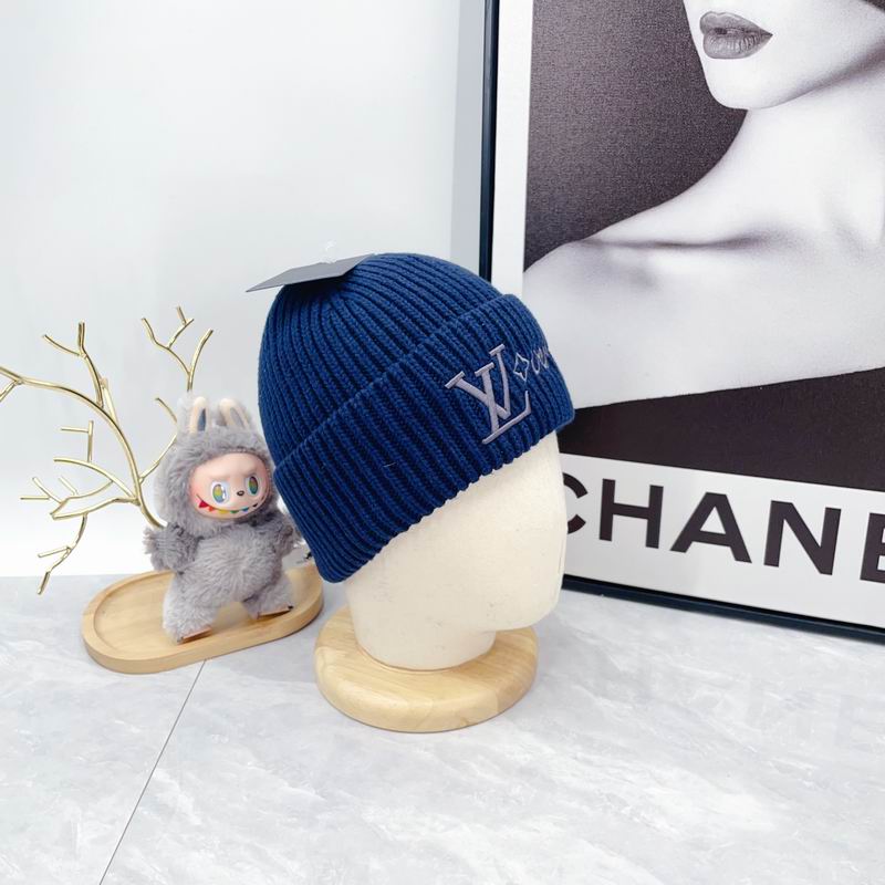 LV Hat dx (981)