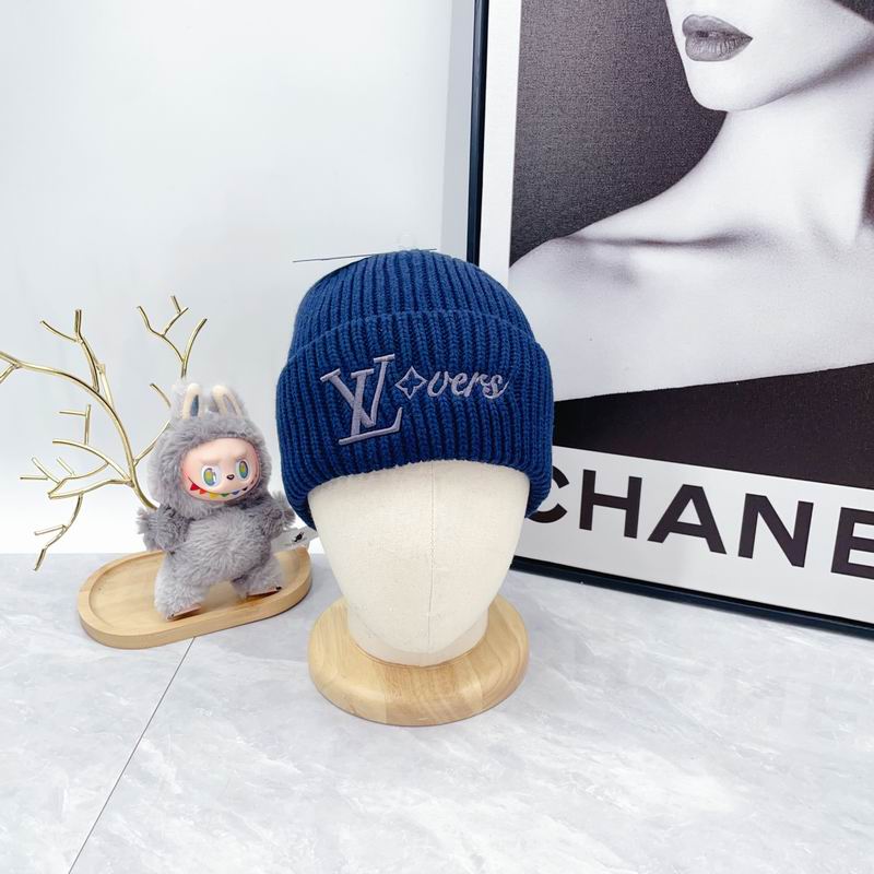 LV Hat dx (983)