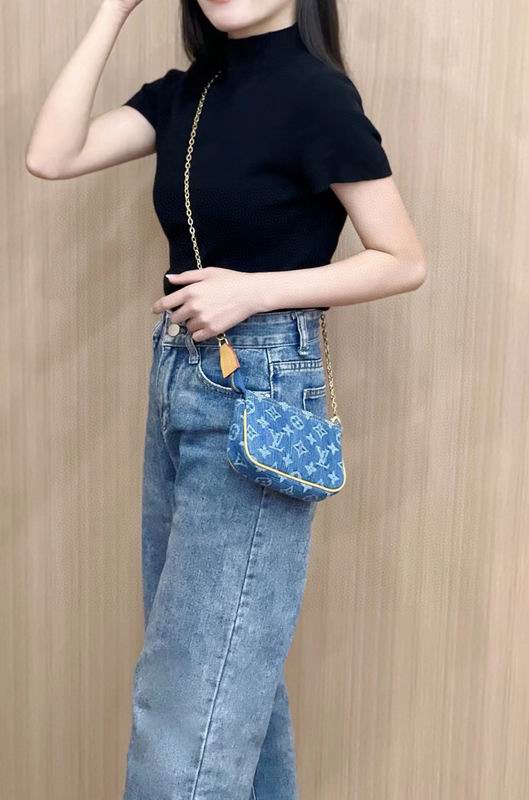 LV Phone bag 15X3.5X9.5cm 10 (8)