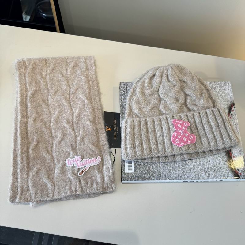LV Scarf Hat (17)